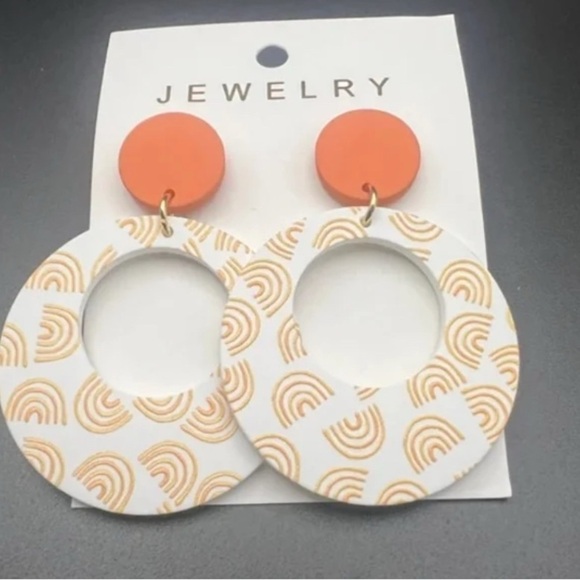 Rainbow Print Retro Hoop Earrings - Picture 12 of 15